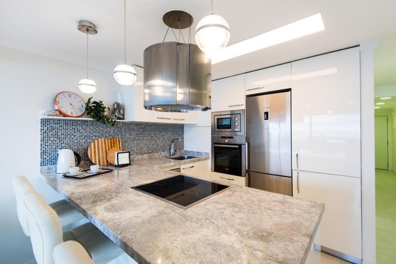 Beach Front Apartment-1St Line Μαρμπέλλα Εξωτερικό φωτογραφία